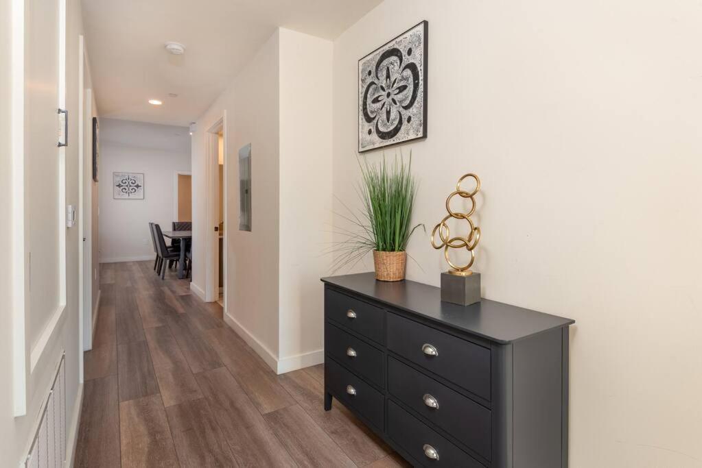 Luxurious Penthouse In Beverly Hills - Sleeps 10 ลอสแอนเจลิส ภายนอก รูปภาพ