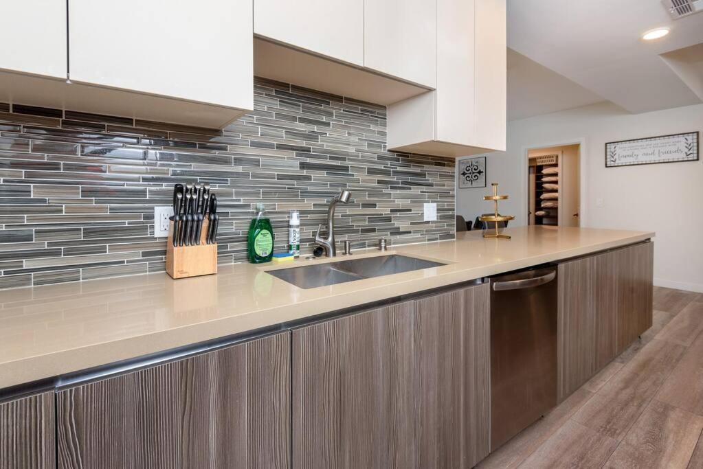 Luxurious Penthouse In Beverly Hills - Sleeps 10 ลอสแอนเจลิส ภายนอก รูปภาพ